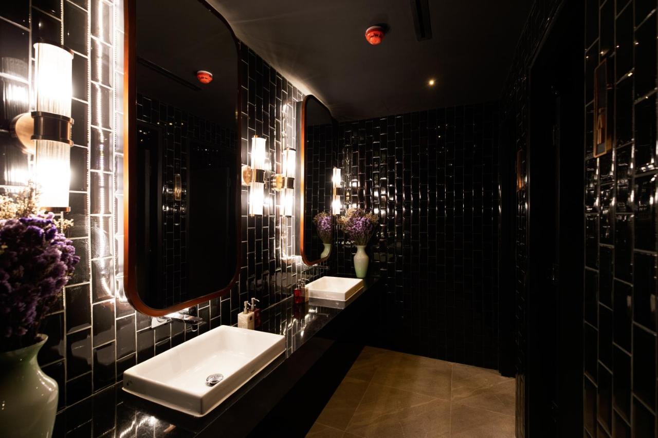 The Gravitique Hotel Khaosan Bangkok Esterno foto